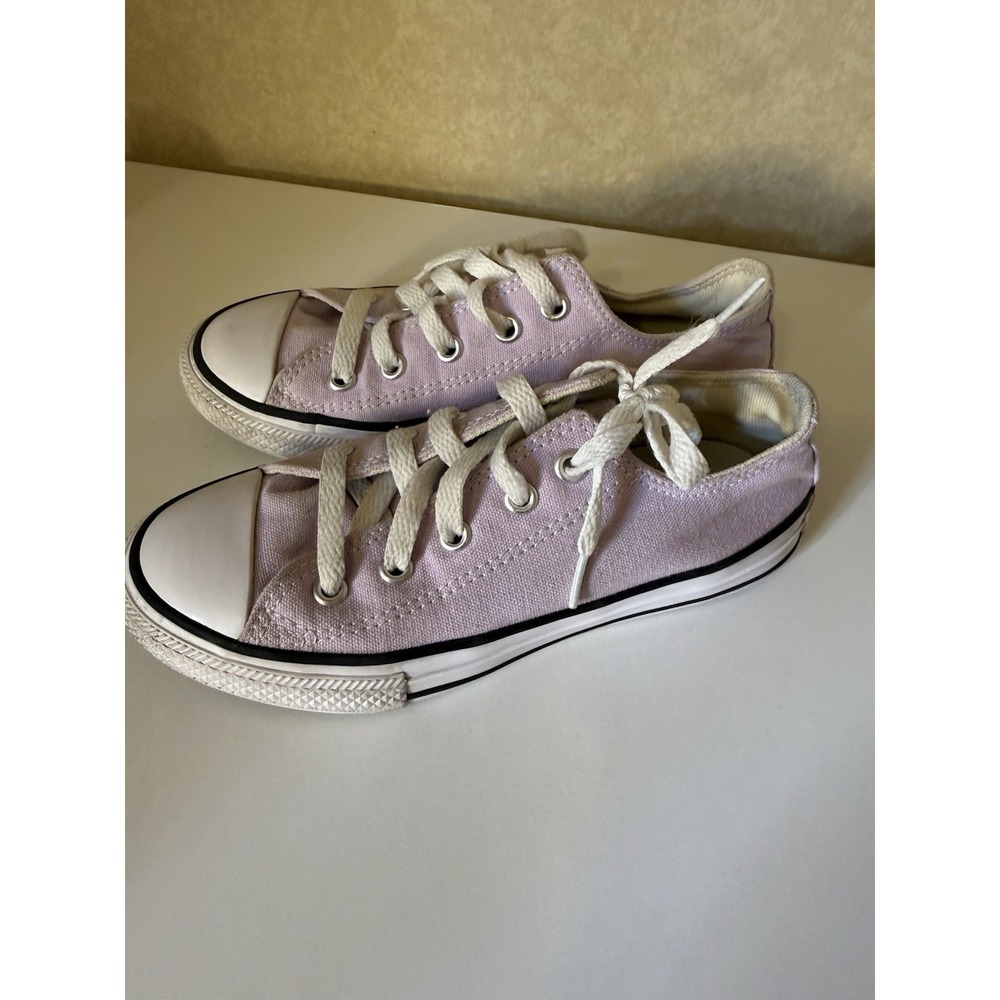 Converse Chuck Taylor All Star Low Top Youth Size 13 Lilac Canvas Sneakers - Picture 3 of 12
